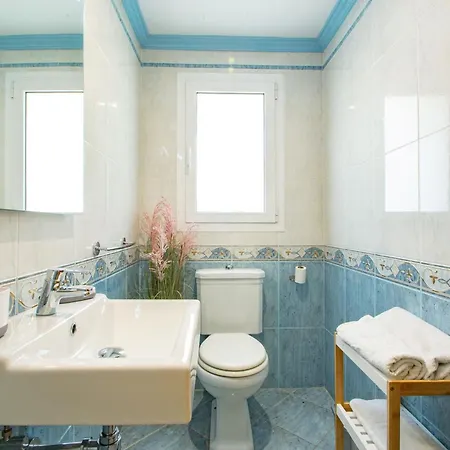 Flora - Plusholidays * Calp