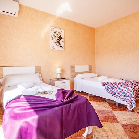 Flora - Plusholidays Villa *