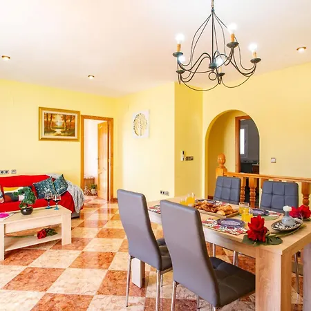 Flora - Plusholidays * Calp