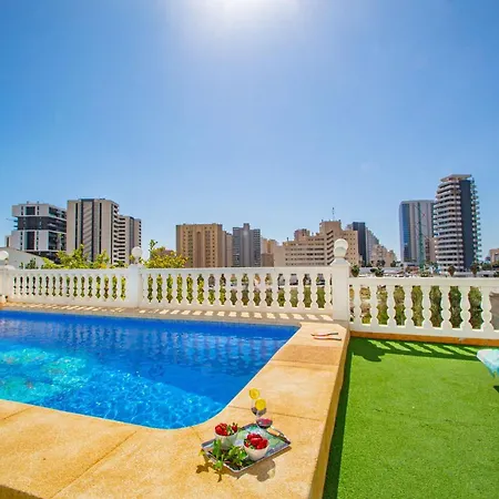 Flora - Plusholidays Calp