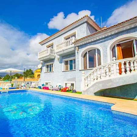 Flora - Plusholidays Villa *